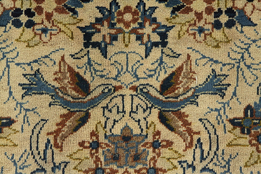 Isfahan - Antique Persian Carpet 318x233 - Picture 9