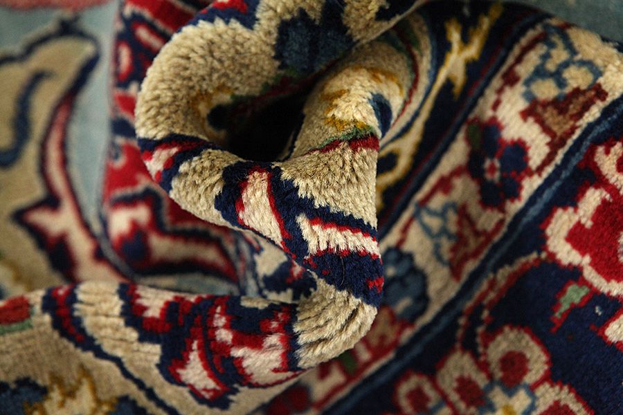 Isfahan Persian Carpet 356x246 - Picture 6