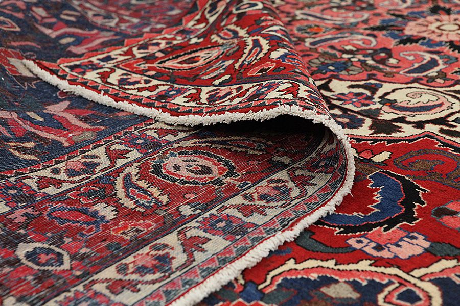 Bakhtiari Persian Carpet 366x258 - Picture 4