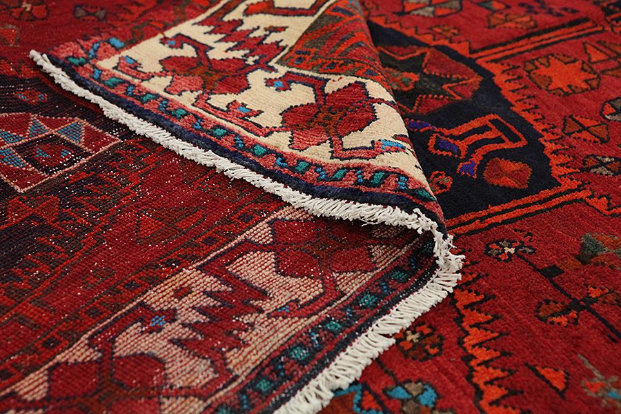 Lori - Bakhtiari Persian Carpet 204x156 - Picture 4