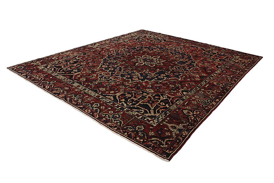 Bakhtiari Persian Carpet 360x325 - Picture 2