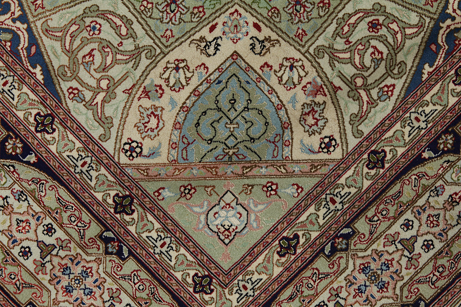Tabriz Persian Carpet 206x200 - Picture 9