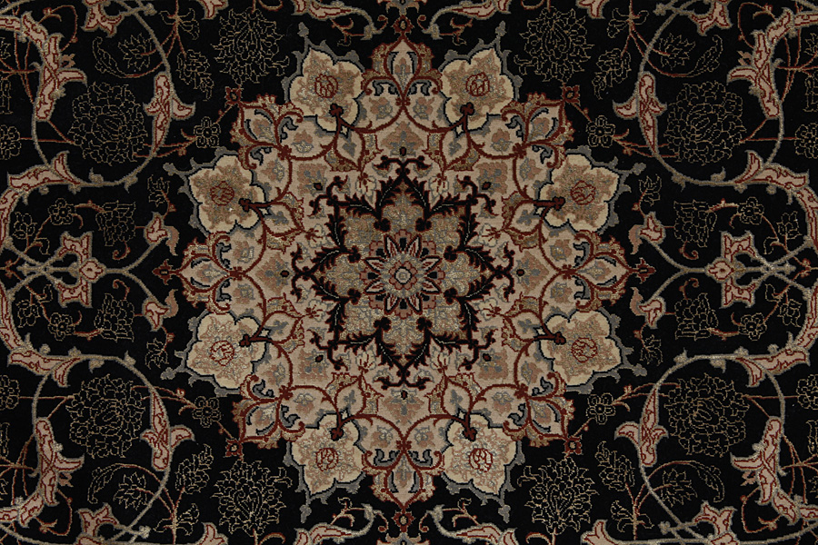 Isfahan Persian Carpet 195x127 - Picture 7