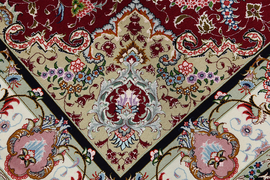 Tabriz Persian Carpet 200x150 - Picture 7