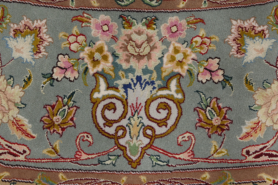 Tabriz Persian Carpet 293x293 - Picture 9