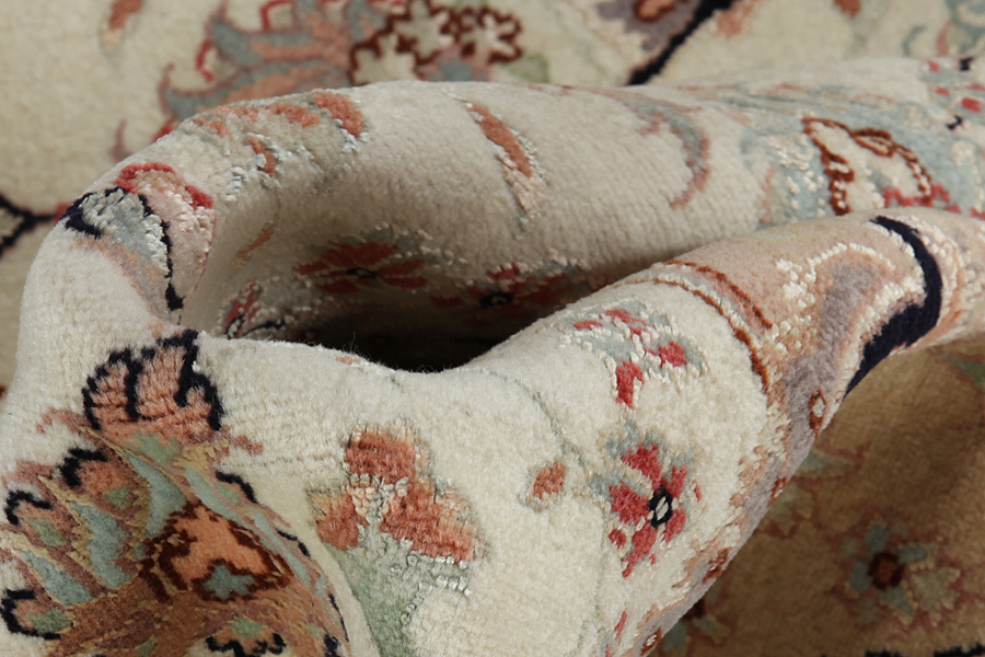 Tabriz Persian Carpet 305x203 - Picture 14