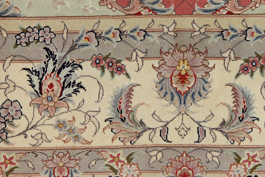 Tabriz Persian Carpet 317x203 - Picture 7