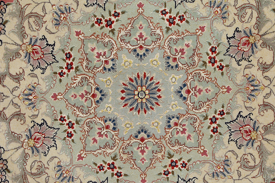 Tabriz Persian Carpet 317x203 - Picture 9