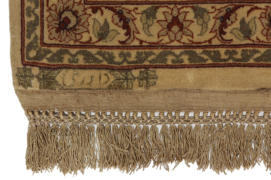 Isfahan Persian Carpet 300x198 - Picture 9