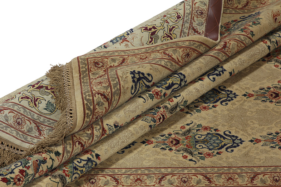 Isfahan Persian Carpet 300x198 - Picture 13