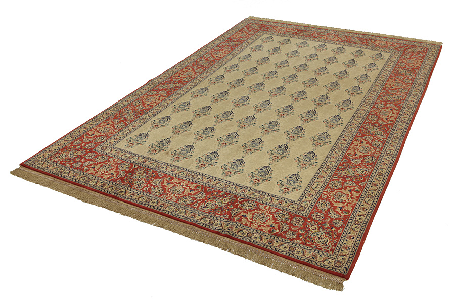 Isfahan Persian Carpet 296x191 - Picture 2