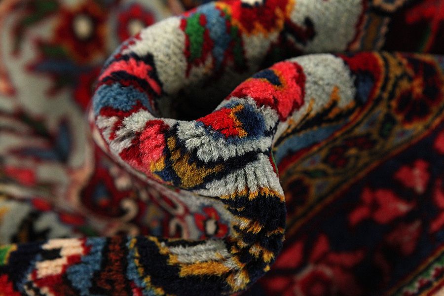 Isfahan Persian Carpet 350x250 - Picture 7