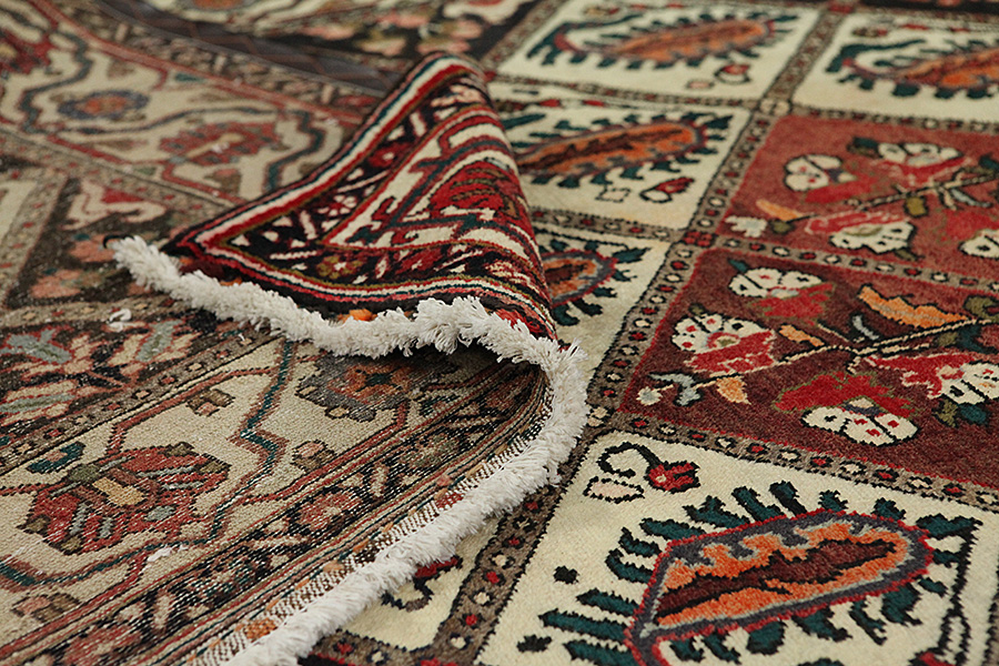 Bakhtiari - Garden Persian Carpet 320x218 - Picture 4