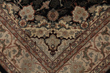 Isfahan Persian Carpet 195x127 - Picture 8